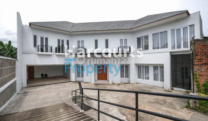 Rumah Modern Dengan Parkiran Luas Cocok Buat Huni Dan Kantor Area Pejaten...wow Banget 1