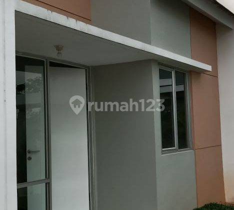 Rumah 1 Lantati Modern Minimalis Baru Pemandangan Danau Fasilitas Lengkap Perumahan Telaga, Tangerang Unfurnished 2