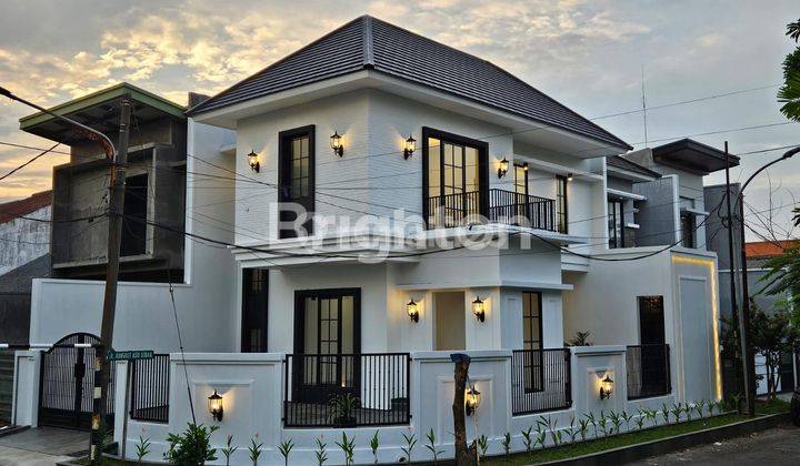 RUMAH MODERN STYLE 2 LANTAI DI RUNGKUT ASRI UTARA 1