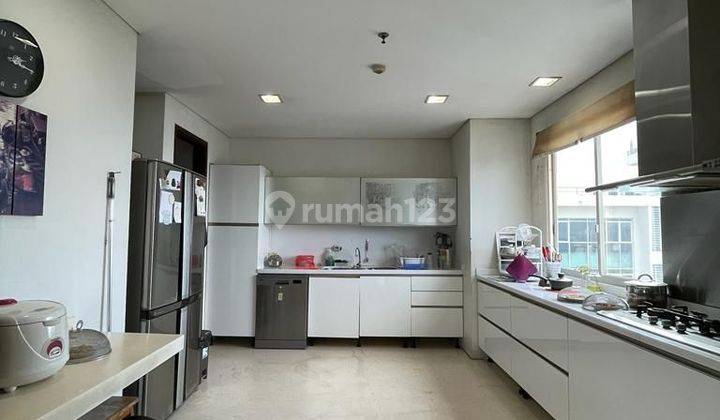 Apartemen mewah view Laut Menara Pantai Mutiara 2