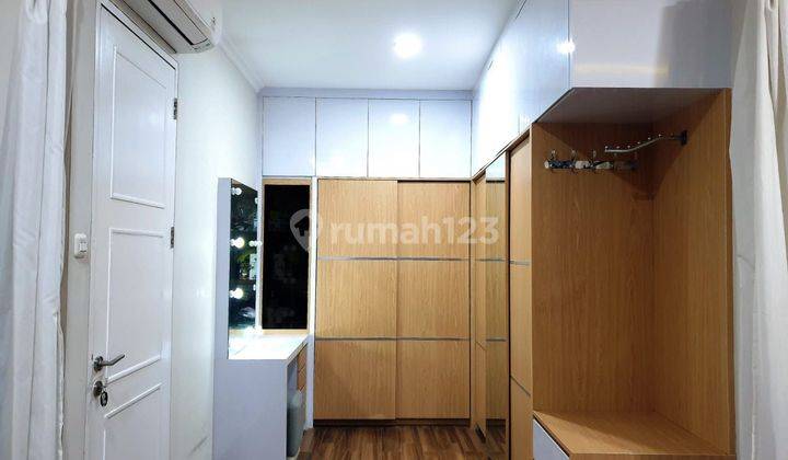 Rumah semi furnish hook dijual cepat Cluster Fiordini 1