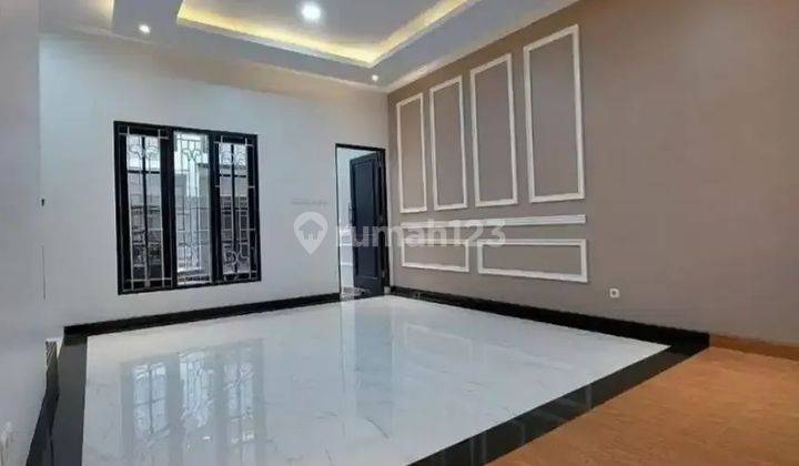 Rumah mewah 3 lantai semi furnish Kebagusan 2