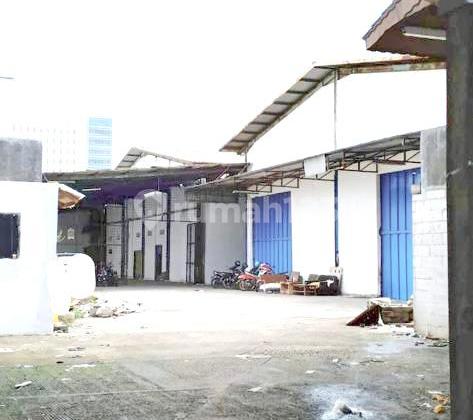 WAREHOUSE 2000 M CONTAINER ACCESS on JL PERSADA - CIBIRU WAREHOUSE 2000 M CONTAINER ACCESS on JL PERSADA - CIBIRU