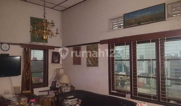 STRATEGIC DUTCH HOUSE IN THE CITY CENTER in the SAYAP DAGO AREA BANDUNG