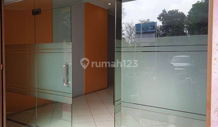 2 UNIT RUKAN 3 LANTAI BERSIH CARPORT LUAS di AREA PAHLAWAN CIKUTRA BANDUNG 6