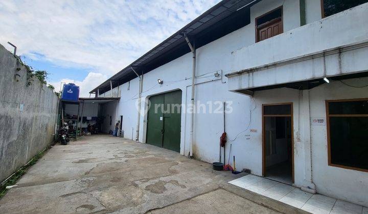 GUDANG AKSES DOUBLE ENGKEL di AREA GUNUNG BATU PASTEUR 5