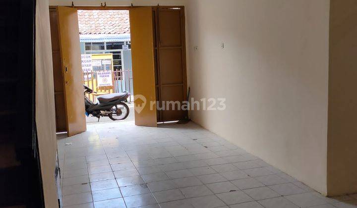 JUAL CEPAT RUMAH TERAWAT di SAYAP CIKUTRA SUCI BANDUNG 1