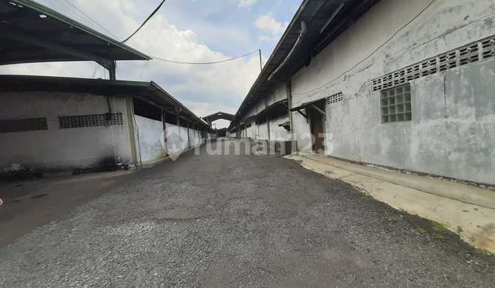 GUDANG AKSES CONTAINER 40 FT di AREA MENGGER BANDUNG KIDUL GUDANG AKSES CONTAINER 40 FT di AREA MENGGER BANDUNG KIDUL