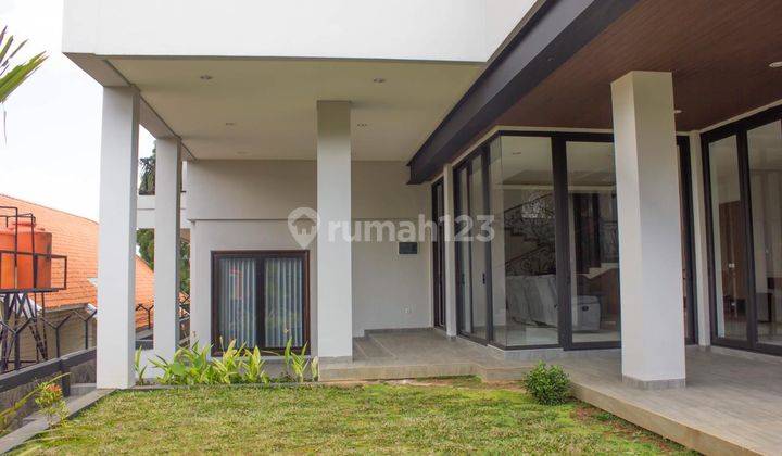 LUXURY GLASS BIG HOUSE FURNISH 3 LANTAI di RESORT DAGO PAKAR 2