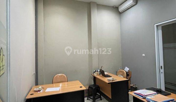 GUDANG & KANTOR SIAP PAKAI di Soetta Akses fuso CARPORT LUAS  2