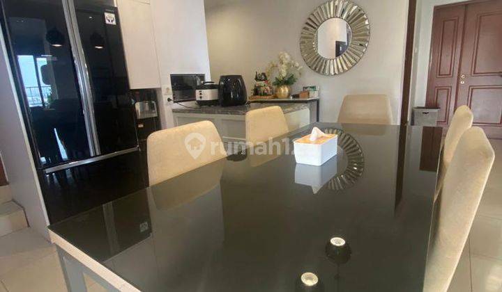 Luxury Unit Apartement The Majesty Apartment Furnished Strategis 2