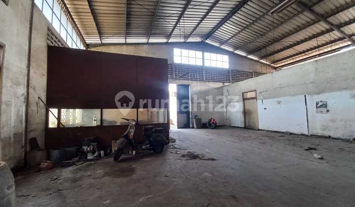 Good and Spacious Warehouse on Main Road Kopo, Bandung Good and Spacious Warehouse on Main Road Kopo, Bandung