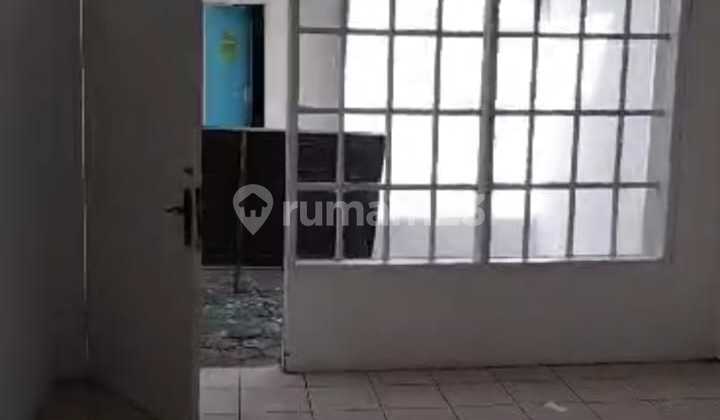 Rumah 2 Lantai Besar Strategis di Mainroad Soekarno Hatta 2