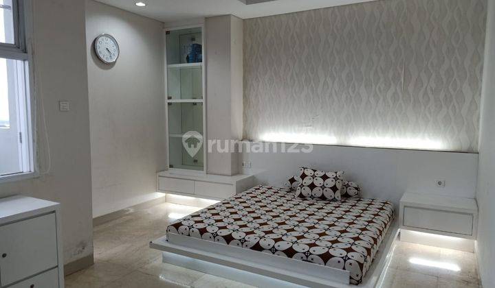 Jual Cepat Apartment 3 BR Semi Furnished Dago Suites 1