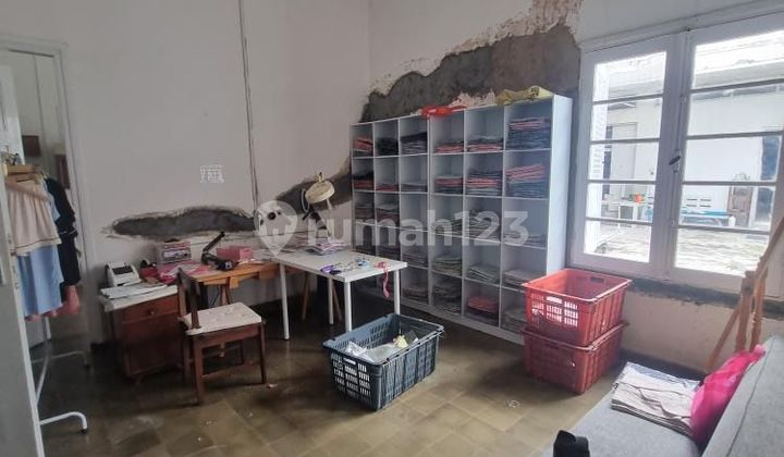 Rumah Belanda Klasik Terawat Heritage Gol. C di Sayap Riau 2