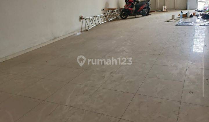 Ruko Rendeng 2 Unit Sudah Renovasi SHM di Jalan Jakarta, Bandung 2