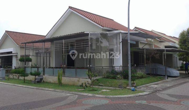 RUMAH BESAR ASRI NYAMAN di Tatar Naganingrum KBP 1