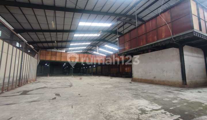 Strategic Warehouse Near Gedebage Toll Road Container Access