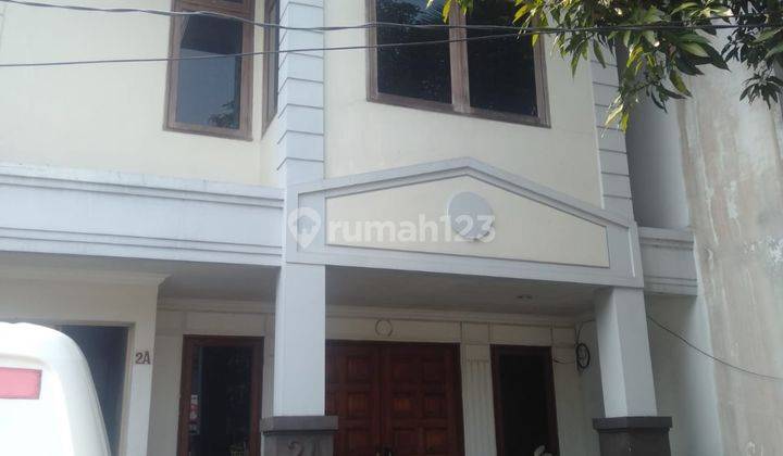 Rumah Besar Asri Ventilasi Bagus Dgn 3 Taman Depan,tengah,belakang Di Dadali 1