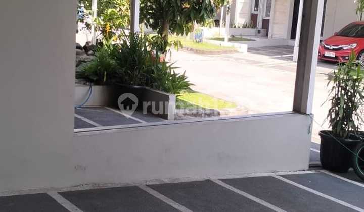 Millennial TKI House V Springville 2 Floors Front and Back Garden 2