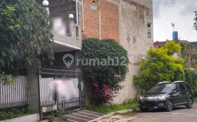 Large House Suitable for Online Business, Home Industry, or Boarding House in TKI 2