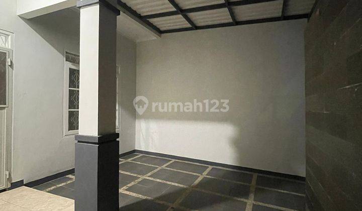 Sewa Cepat Rumah Baru Direnovasi Luas & Murahhh Ada Ac, Water Heater, Cctv Di Taman Holis Indah 2