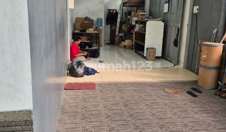 Well-Maintained House in a Strategic Position at Hoek Taman Holis Indah 2