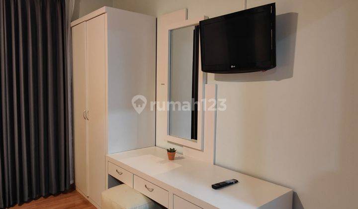ruang keluarga apartemen grand setiabudi type 3