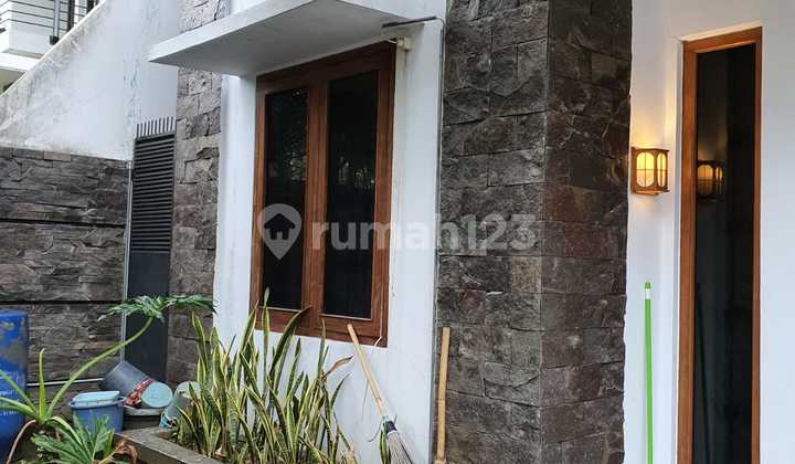 Rumah Besar Asri Nyaman Utk Tinggal Atau Kantor Di Bandung Utara