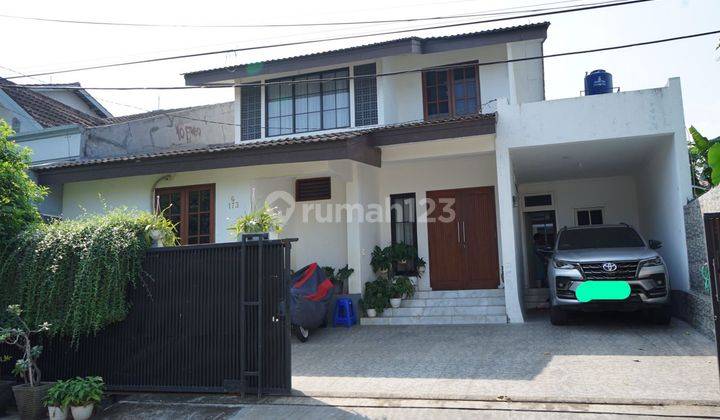 Dijual RUMAH 2 LANTAI DI di Perumahan Megapolitan Bagus Baru Renov Murah 1