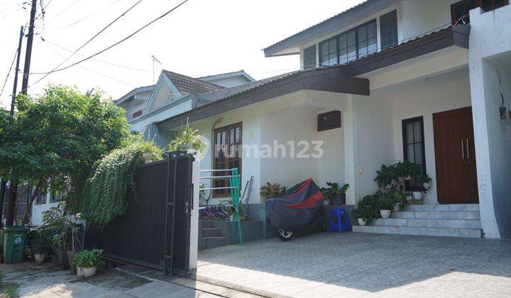 Dijual RUMAH 2 LANTAI DI di Perumahan Megapolitan Bagus Baru Renov Murah 2