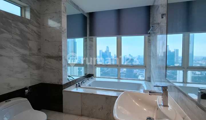 The Peak Sudirman Apartment, 3-bedroom Fully Furnished Renovated 2