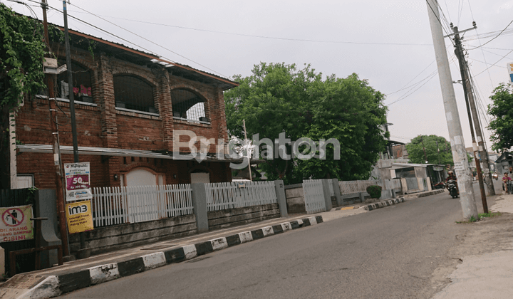 TANAH DAN BANGUNAN DEPAN GERBANG KAMPUS UTY, HANYA 4 MENIT DARI BALAIKOTA YOGYAKARTA, COCOK UNTUK RUANG USAHA ATAU KOS - KOSAN!! 2