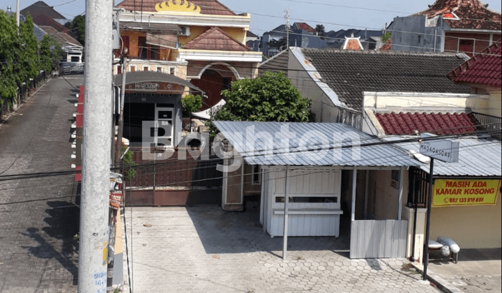 RUMAH + RUANG USAHA + KOS KOSAN DI DEKAT KAMPUS DALAM RING ROAD YOGYAKARTA 1