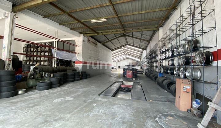 Large Warehouse Near Pakuwon Mall and North Ring Road Large Warehouse Near Pakuwon Mall and North Ring Road