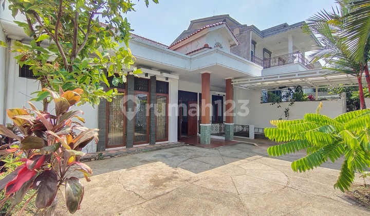 Wide Land House Can Be Developed into a Mini Cluster in Geger Kalong 2