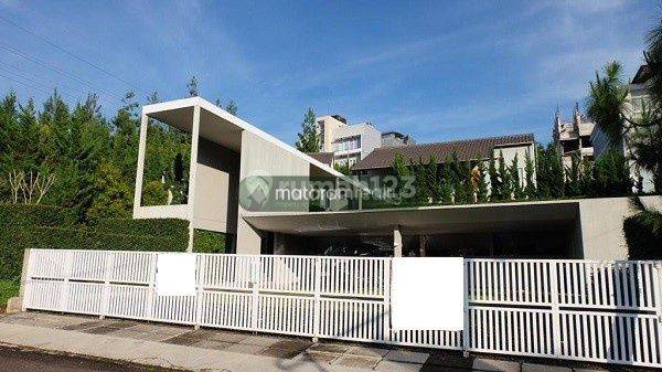 Dijual Rumah Luas Super Luxury sangat cocok untuk Villa 1