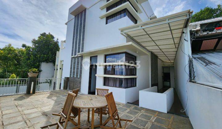 Rumah Villa Mewah Fullyfurnish Dago View Terbaik,lokasi Menarik 2