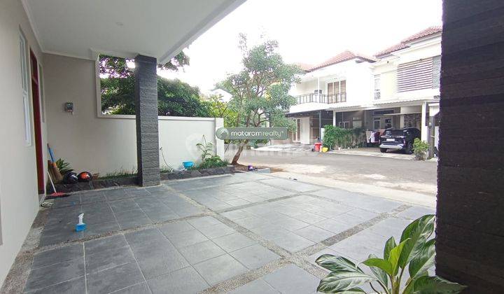 Rumah Bangunan Baru Modern Minimalis, Dalam Komplek Cigadung 2