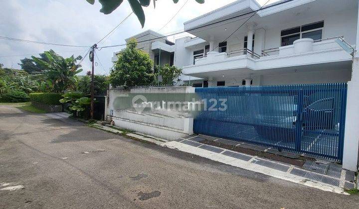 Rumah Bangunan Kokoh Dalam Komplek Setrasari, Bisa Untuk Kantor