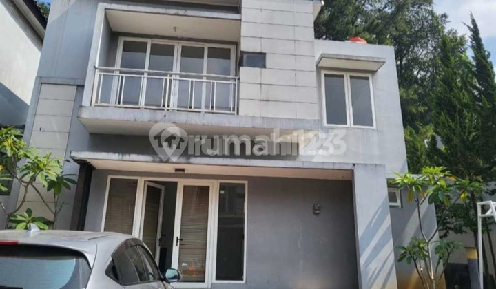 For Rent Office House (Rukan) Very Strategic Location in Cigadung