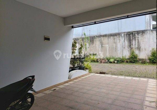 Rumah Fully Furnished Dalam Cluster Cigadung, Bisa Untuk Kantor 2
