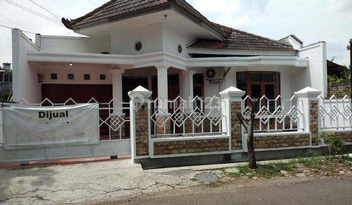 Dijual Rumah Bagus 2 Lantai di Turangga,  1