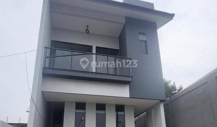 Rumah Baru Gress Banguanan 2 Lantai, Komplek Setiabudi Regency 1