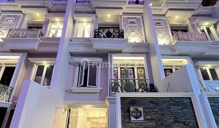 Rumah Mewah Classic + Private Pool Dalam Townhouse Akses 2 Mobil 7
