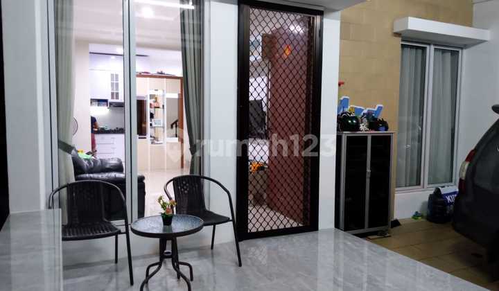 SEMI FURNISHED Milano Village, Gading Serpong (NVT)