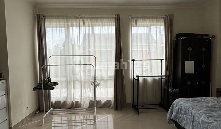 Dijual Rumah 2 Lantai. Cluster Agnesi, Hadap Timur Laut, PPJB, Furnish (STF) 2