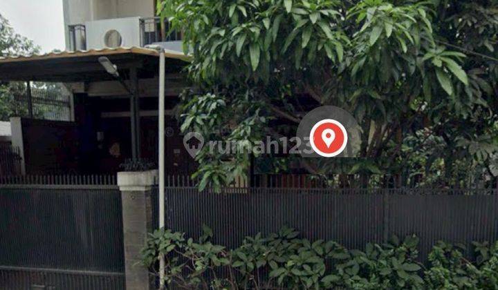 Rumah Terawat di Jl Kancra Bandung Jawa Barat 1