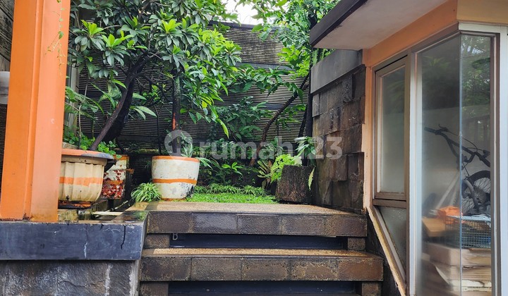 Luxury Boarding House in Pondok Indah Close to Facilities
