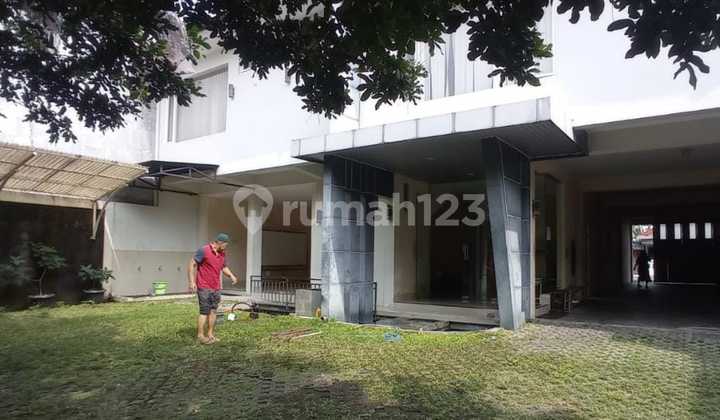 Gedung Kantor 2 Lantai  di Jalan Anggajaya 1